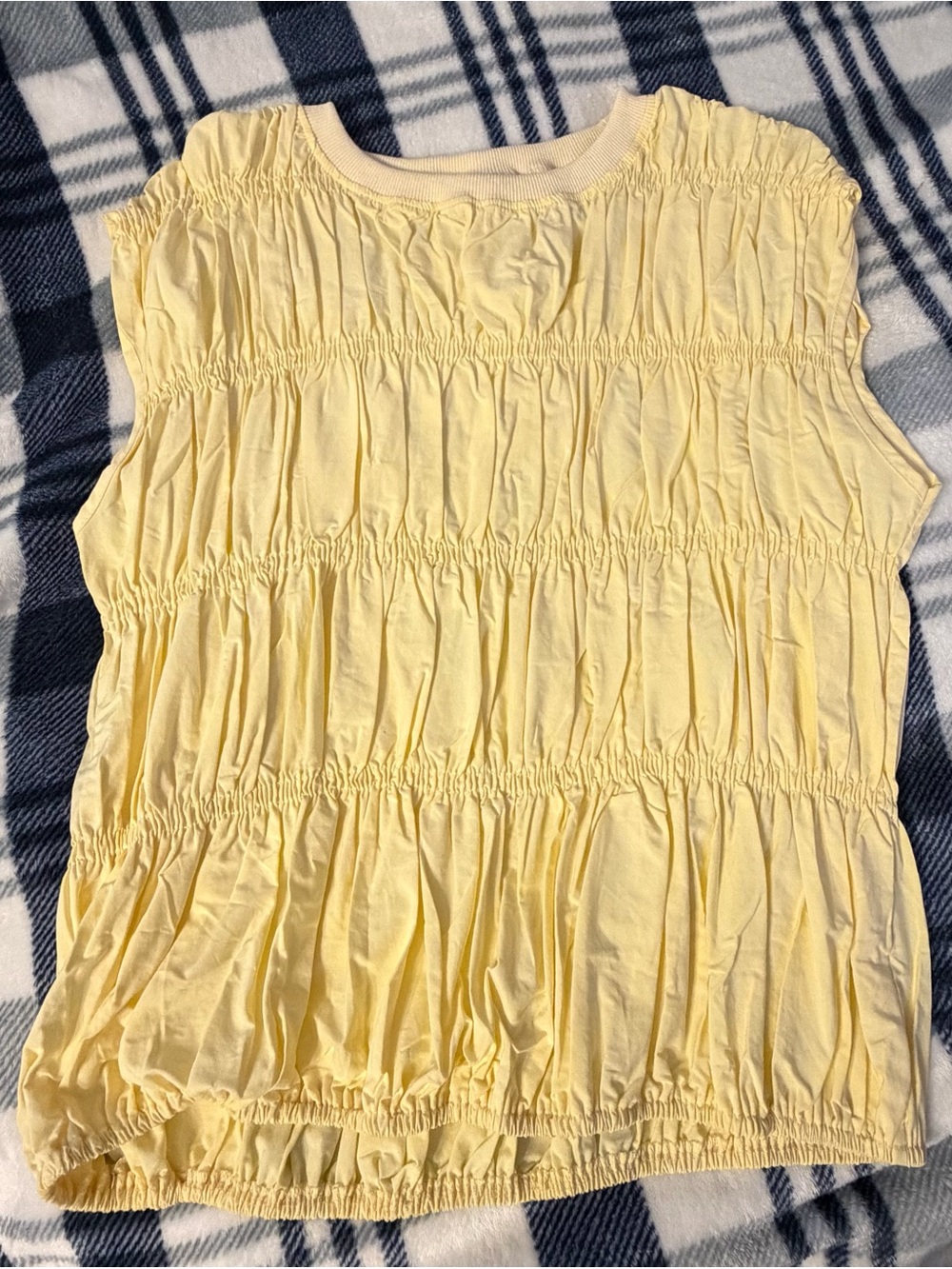 Alcea Rosea Yellow Ruched Top - Picture 3 of 4